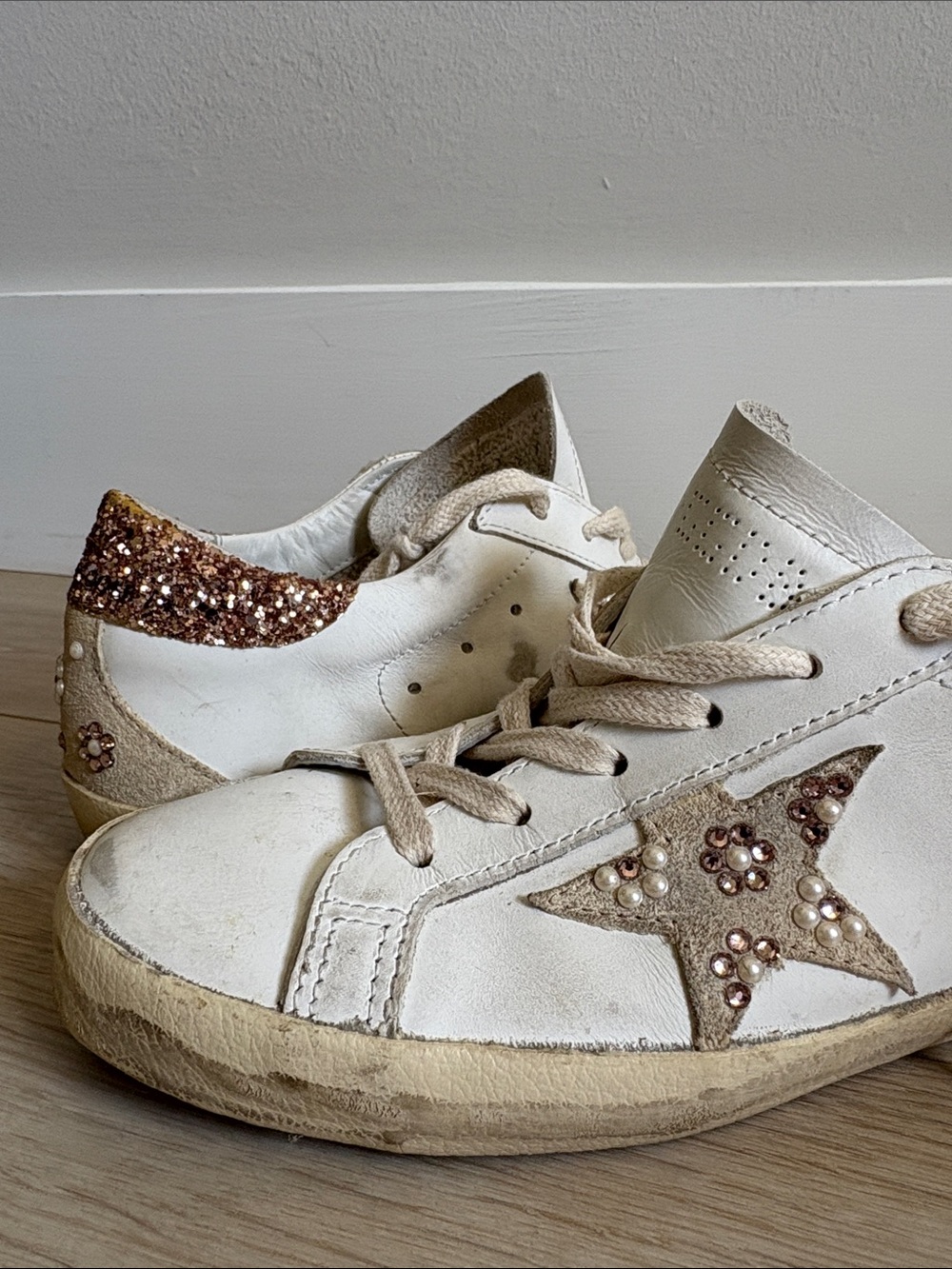 ✨Authentic Super Star Golden Goose White Leather Sneakers & Glitter Pearl Accent